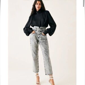 Zara Acid Wash Straight Leg Ankle Jeans